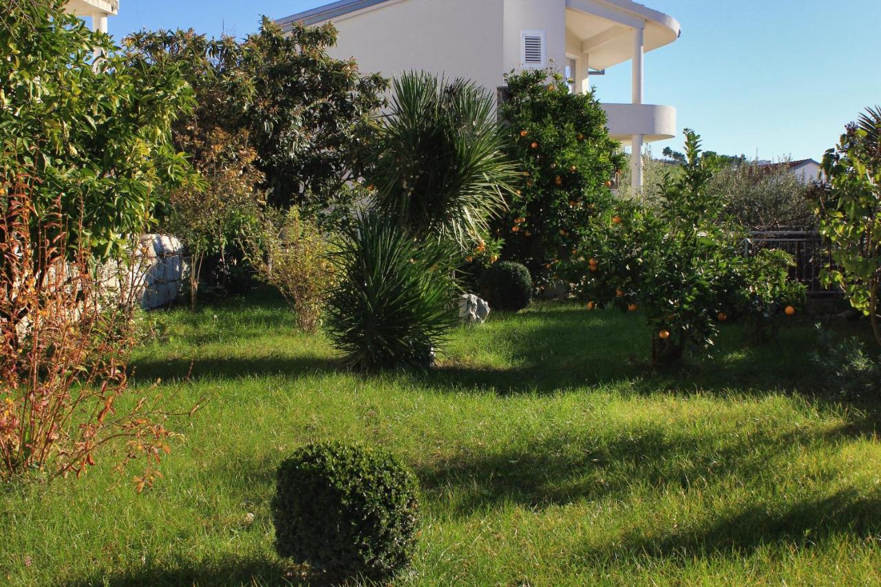 Apartments With A Parking Space Sumpetar, Omis - 9436 Exterior photo