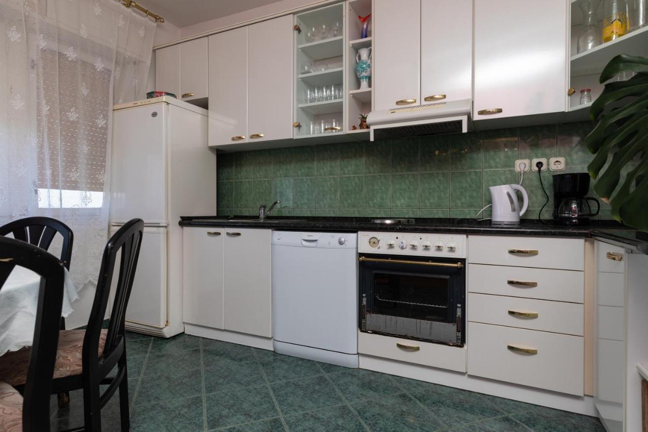 Apartments With A Parking Space Sumpetar, Omis - 9436 Exterior photo